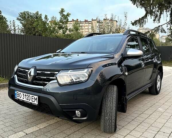 Серый Рено Дастер, объемом двигателя 1.6 л и пробегом 18 тыс. км за 16500 $, фото 8 на Automoto.ua