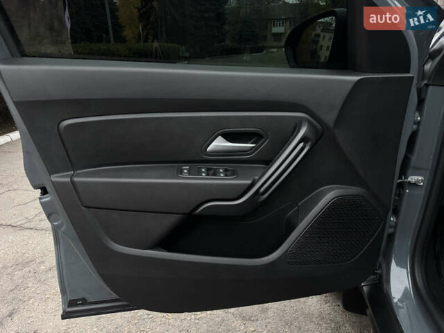 Серый Рено Дастер, объемом двигателя 1.5 л и пробегом 121 тыс. км за 19800 $, фото 36 на Automoto.ua