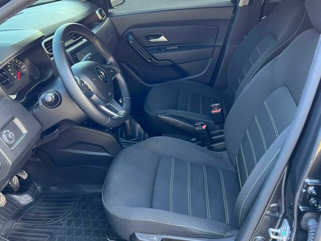 Сірий Рено Дастер, об'ємом двигуна 1.5 л та пробігом 98 тис. км за 22000 $, фото 7 на Automoto.ua