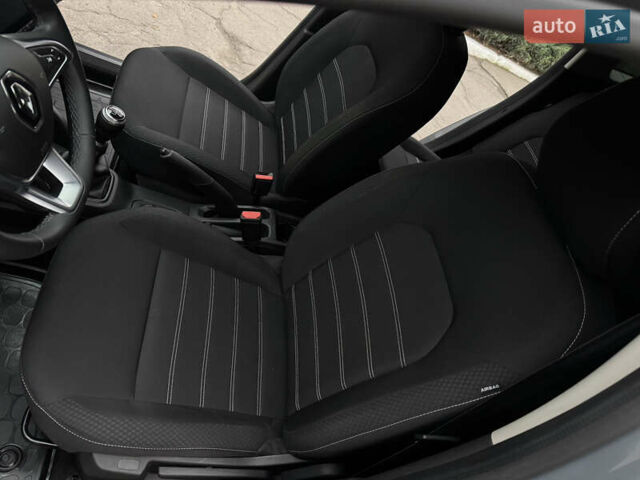 Серый Рено Дастер, объемом двигателя 1.5 л и пробегом 121 тыс. км за 19800 $, фото 35 на Automoto.ua