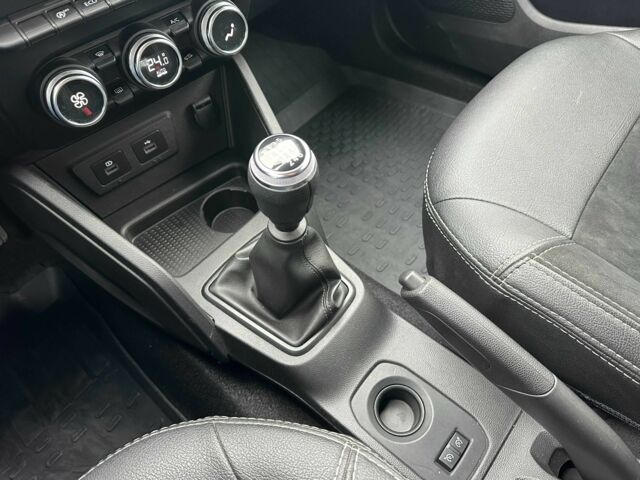 Серый Рено Дастер, объемом двигателя 1.5 л и пробегом 39 тыс. км за 20900 $, фото 17 на Automoto.ua