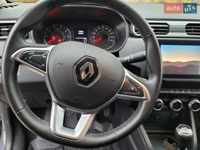 Серый Рено Дастер, объемом двигателя 1.6 л и пробегом 12 тыс. км за 18900 $, фото 6 на Automoto.ua