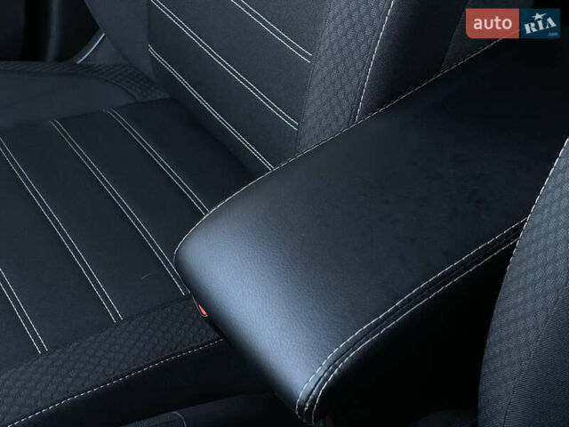 Серый Рено Дастер, объемом двигателя 1.5 л и пробегом 56 тыс. км за 18200 $, фото 20 на Automoto.ua