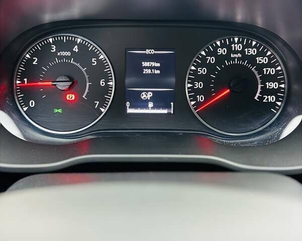 Серый Рено Дастер, объемом двигателя 1.5 л и пробегом 58 тыс. км за 19999 $, фото 22 на Automoto.ua