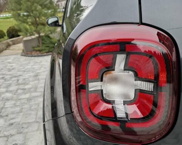 Серый Рено Дастер, объемом двигателя 1.46 л и пробегом 51 тыс. км за 22750 $, фото 36 на Automoto.ua