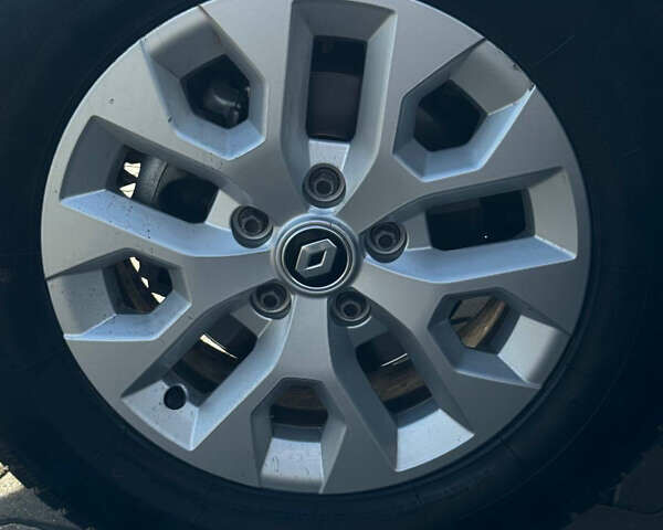 Рено Дастер 2024 в Николаеве на Automoto.ua Серый Рено Дастер, объемом двигателя 1.46 л и пробегом 43 тыс. км за 22800 $, фото 28 на Automoto.ua