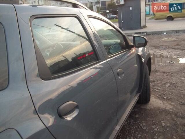 Серый Рено Дастер, объемом двигателя 1.5 л и пробегом 2 тыс. км за 23000 $, фото 1 на Automoto.ua