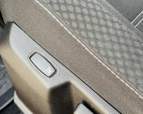 Серый Рено Дастер, объемом двигателя 1.5 л и пробегом 58 тыс. км за 19999 $, фото 20 на Automoto.ua