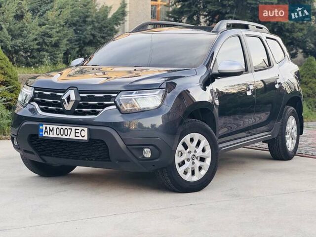 Серый Рено Дастер, объемом двигателя 1.5 л и пробегом 58 тыс. км за 19999 $, фото 2 на Automoto.ua