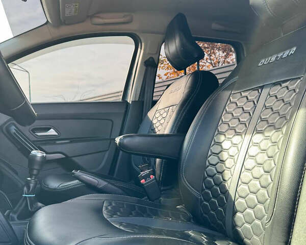 Рено Дастер 2024 в Николаеве на Automoto.ua Серый Рено Дастер, объемом двигателя 1.46 л и пробегом 43 тыс. км за 22800 $, фото 35 на Automoto.ua