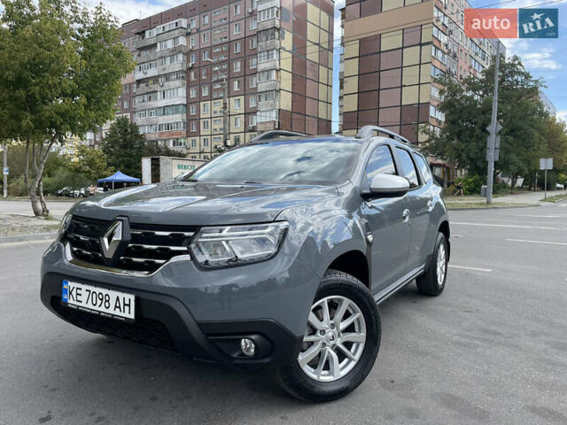 Серый Рено Дастер, объемом двигателя 1.6 л и пробегом 13 тыс. км за 19500 $, фото 1 на Automoto.ua
