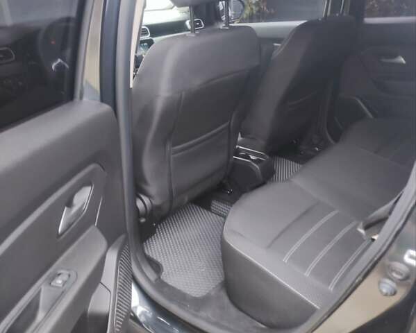 Сірий Рено Дастер, об'ємом двигуна 1.6 л та пробігом 49 тис. км за 19800 $, фото 3 на Automoto.ua