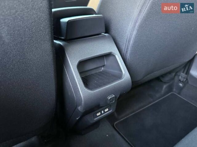 Серый Рено Дастер, объемом двигателя 1.33 л и пробегом 4 тыс. км за 26000 $, фото 37 на Automoto.ua