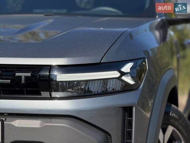 Серый Рено Дастер, объемом двигателя 1.33 л и пробегом 4 тыс. км за 26000 $, фото 5 на Automoto.ua