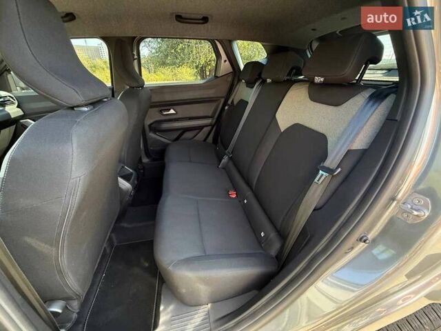 Серый Рено Дастер, объемом двигателя 1.33 л и пробегом 4 тыс. км за 26000 $, фото 32 на Automoto.ua