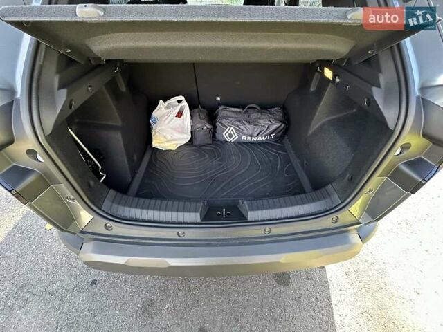 Серый Рено Дастер, объемом двигателя 1.33 л и пробегом 8 тыс. км за 24800 $, фото 19 на Automoto.ua