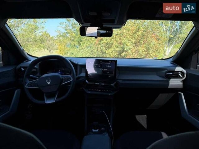 Серый Рено Дастер, объемом двигателя 1.33 л и пробегом 4 тыс. км за 26000 $, фото 39 на Automoto.ua