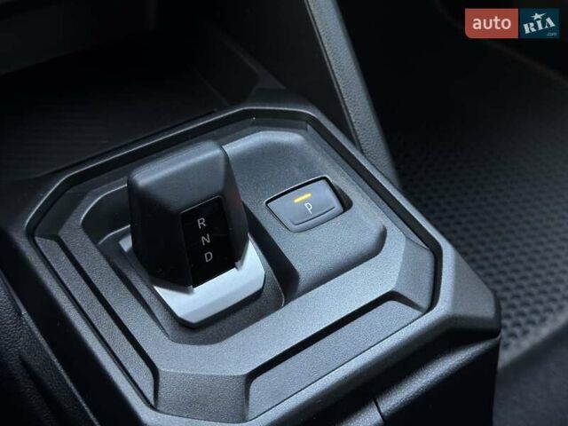 Сірий Рено Дастер, об'ємом двигуна 1.33 л та пробігом 16 тис. км за 23999 $, фото 27 на Automoto.ua