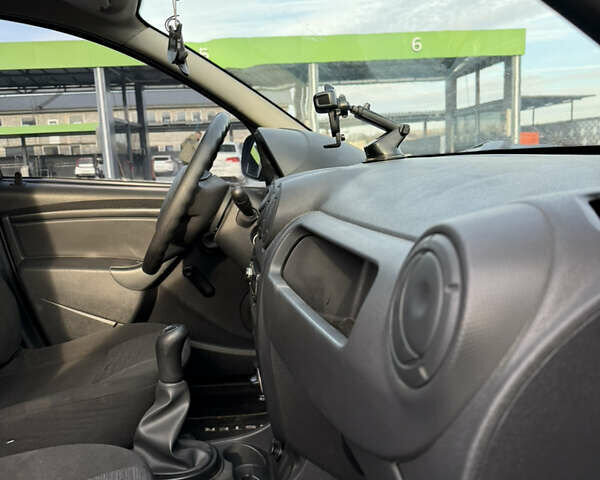 Синий Рено Дастер, объемом двигателя 1.6 л и пробегом 158 тыс. км за 7500 $, фото 21 на Automoto.ua