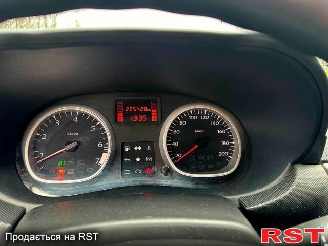 Синій Рено Дастер, об'ємом двигуна 1.6 л та пробігом 350 тис. км за 6300 $, фото 7 на Automoto.ua