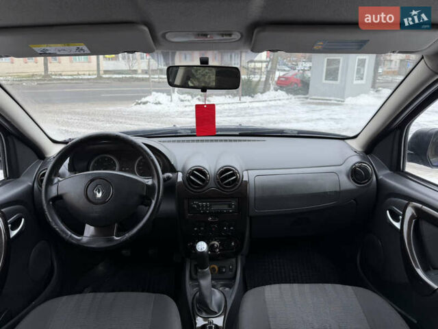 Синий Рено Дастер, объемом двигателя 1.6 л и пробегом 333 тыс. км за 6300 $, фото 27 на Automoto.ua