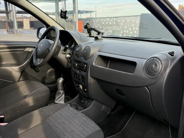 Синий Рено Дастер, объемом двигателя 1.6 л и пробегом 158 тыс. км за 7500 $, фото 7 на Automoto.ua