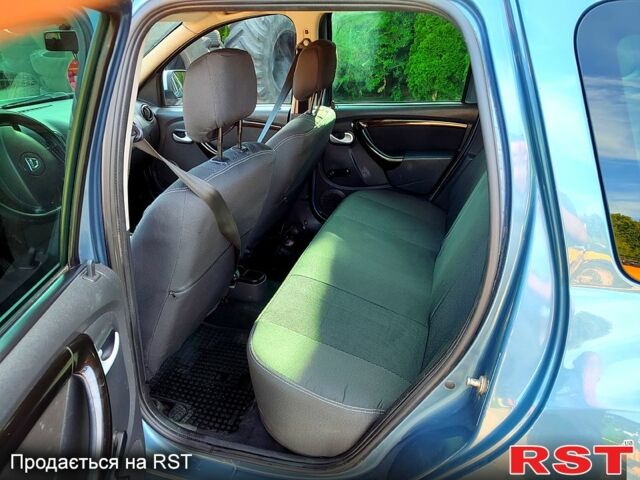 Синій Рено Дастер, об'ємом двигуна 1.5 л та пробігом 275 тис. км за 8200 $, фото 9 на Automoto.ua