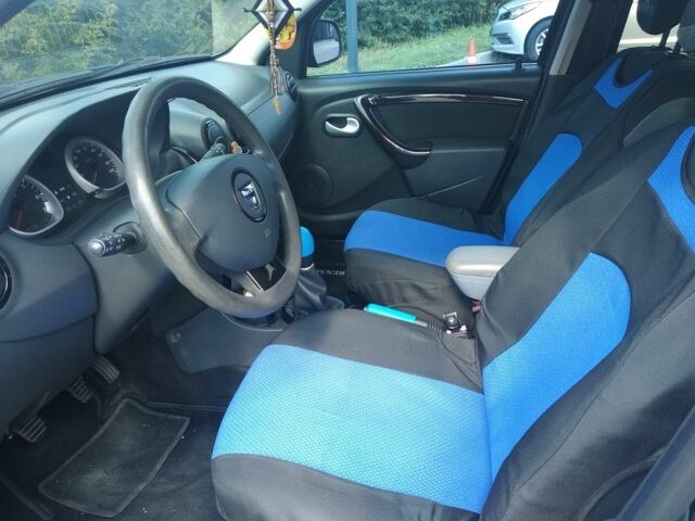 Синій Рено Дастер, об'ємом двигуна 1.6 л та пробігом 201 тис. км за 9200 $, фото 10 на Automoto.ua