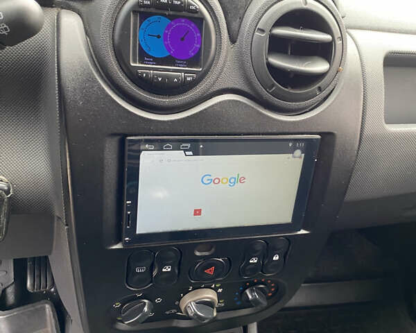 Синій Рено Дастер, об'ємом двигуна 1.6 л та пробігом 195 тис. км за 6600 $, фото 11 на Automoto.ua