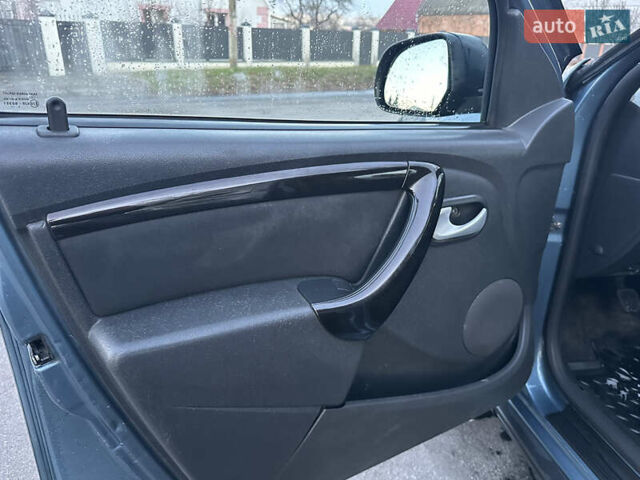 Синий Рено Дастер, объемом двигателя 1.5 л и пробегом 190 тыс. км за 9700 $, фото 20 на Automoto.ua