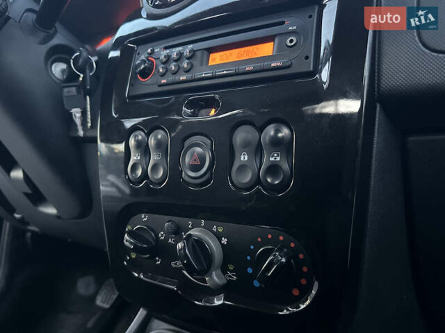 Синий Рено Дастер, объемом двигателя 1.5 л и пробегом 190 тыс. км за 9700 $, фото 32 на Automoto.ua