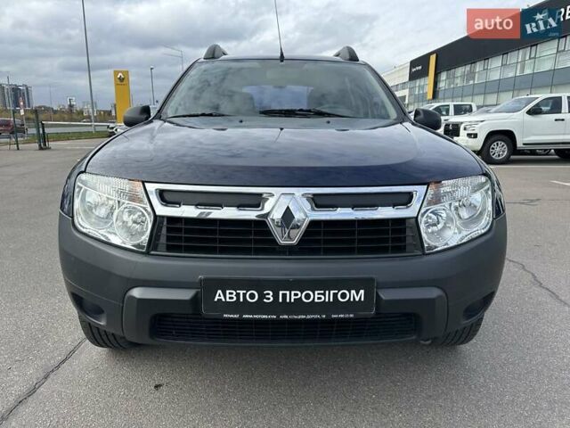 Синий Рено Дастер, объемом двигателя 1.6 л и пробегом 100 тыс. км за 7900 $, фото 2 на Automoto.ua