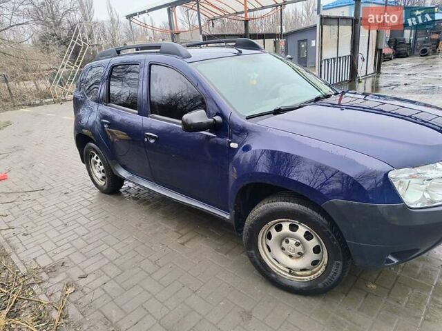 Синий Рено Дастер, объемом двигателя 1.6 л и пробегом 190 тыс. км за 8300 $, фото 2 на Automoto.ua