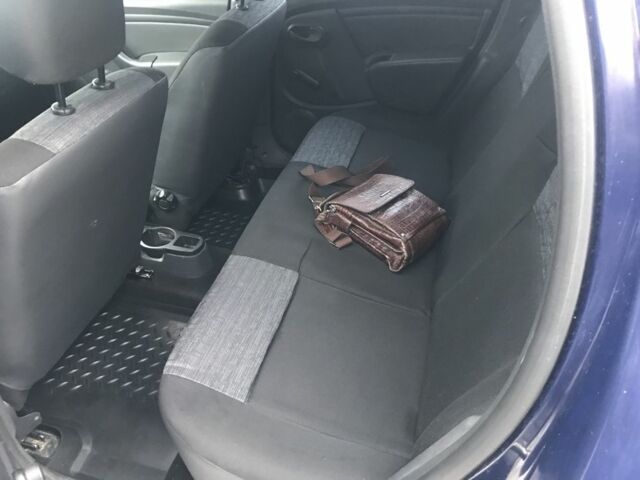 Синий Рено Дастер, объемом двигателя 1.6 л и пробегом 212 тыс. км за 9300 $, фото 3 на Automoto.ua