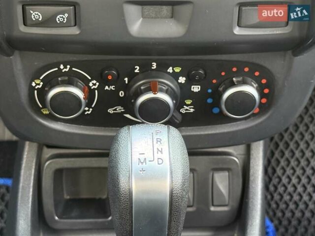 Синій Рено Дастер, об'ємом двигуна 1.46 л та пробігом 242 тис. км за 11999 $, фото 69 на Automoto.ua