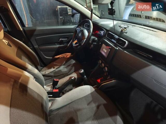 Синій Рено Дастер, об'ємом двигуна 1.46 л та пробігом 91 тис. км за 16500 $, фото 25 на Automoto.ua