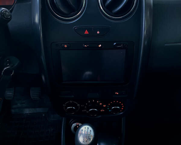 Зеленый Рено Дастер, объемом двигателя 1.46 л и пробегом 188 тыс. км за 11500 $, фото 20 на Automoto.ua