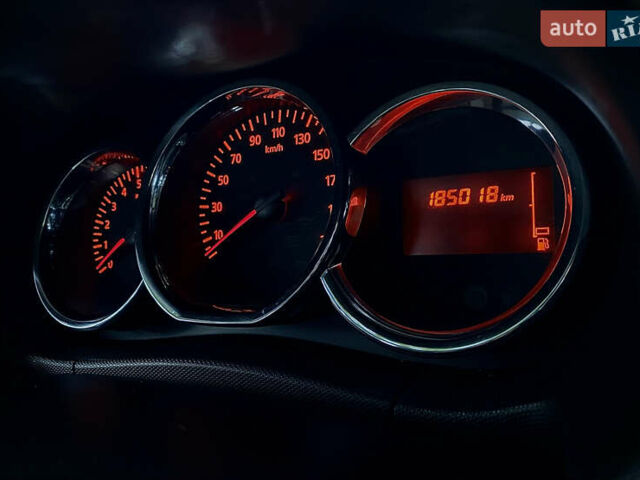 Зеленый Рено Дастер, объемом двигателя 1.46 л и пробегом 188 тыс. км за 11500 $, фото 23 на Automoto.ua