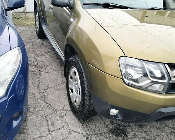 Зелений Рено Дастер, об'ємом двигуна 1.46 л та пробігом 213 тис. км за 9999 $, фото 10 на Automoto.ua