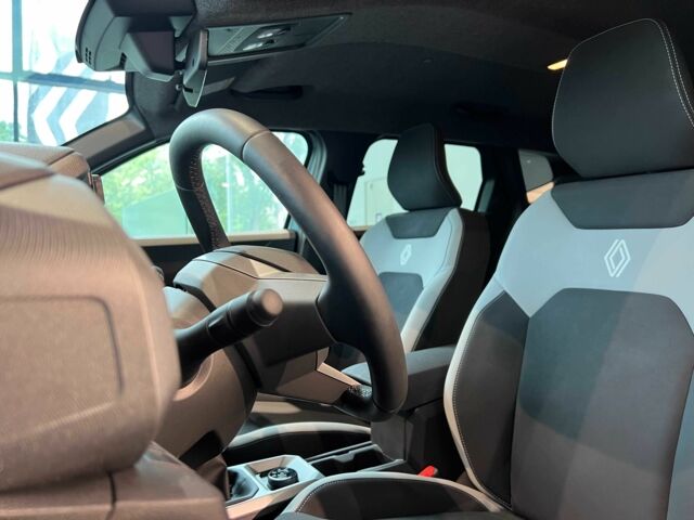 Рено Дастер 2025 в Киеве на Automoto.ua Зеленый Рено Дастер, объемом двигателя 1.2 л и пробегом 1 тыс. км за 30367 $, фото 15 на Automoto.ua