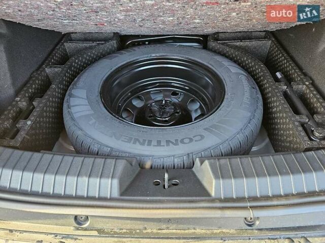 Зеленый Рено Дастер, объемом двигателя 1.46 л и пробегом 1 тыс. км за 26097 $, фото 9 на Automoto.ua