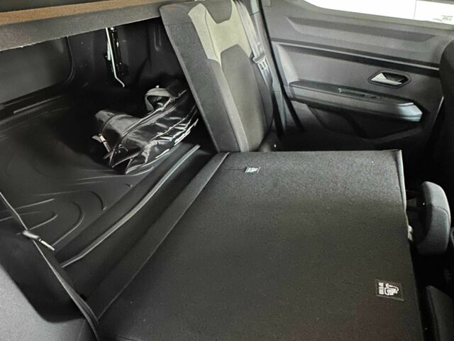 Рено Дастер 2025 в Киеве на Automoto.ua Зеленый Рено Дастер, объемом двигателя 1.2 л и пробегом 1 тыс. км за 28494 $, фото 19 на Automoto.ua