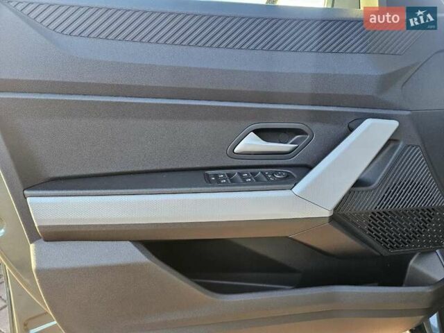 Зеленый Рено Дастер, объемом двигателя 1.46 л и пробегом 1 тыс. км за 26097 $, фото 20 на Automoto.ua