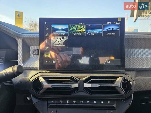 Зеленый Рено Дастер, объемом двигателя 1.46 л и пробегом 1 тыс. км за 26097 $, фото 16 на Automoto.ua