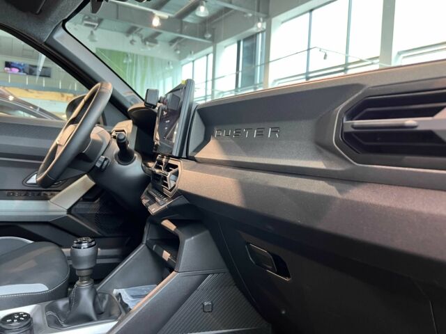 Рено Дастер 2025 в Киеве на Automoto.ua Зеленый Рено Дастер, объемом двигателя 1.2 л и пробегом 1 тыс. км за 30367 $, фото 19 на Automoto.ua