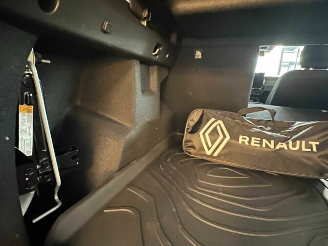 Рено Дастер 2025 в Киеве на Automoto.ua Зеленый Рено Дастер, объемом двигателя 1.2 л и пробегом 1 тыс. км за 28494 $, фото 20 на Automoto.ua