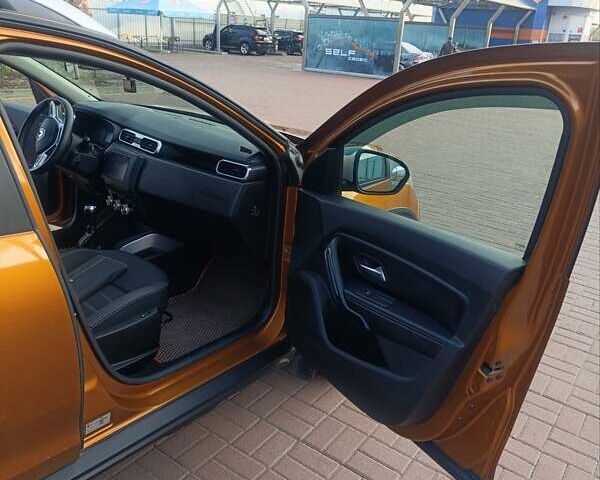 Оранжевый Рено Дастер, объемом двигателя 1.46 л и пробегом 92 тыс. км за 17200 $, фото 11 на Automoto.ua