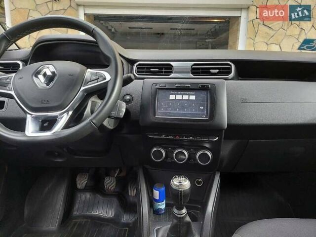Помаранчевий Рено Дастер, об'ємом двигуна 1.5 л та пробігом 113 тис. км за 17000 $, фото 2 на Automoto.ua