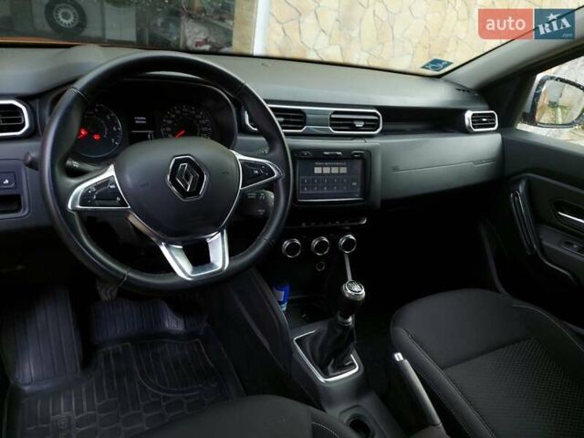 Помаранчевий Рено Дастер, об'ємом двигуна 1.5 л та пробігом 113 тис. км за 17000 $, фото 7 на Automoto.ua