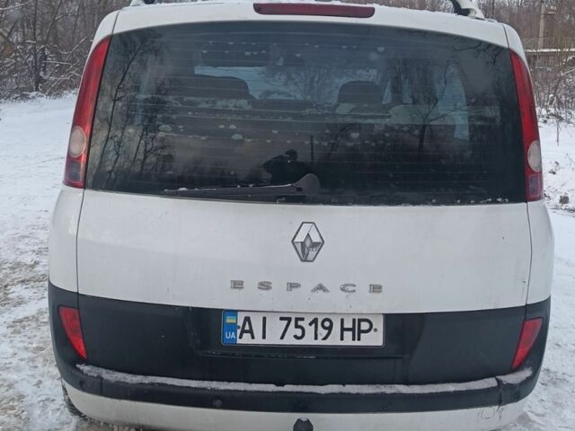 Белый Рено Эспейс, объемом двигателя 1.9 л и пробегом 307 тыс. км за 3700 $, фото 3 на Automoto.ua